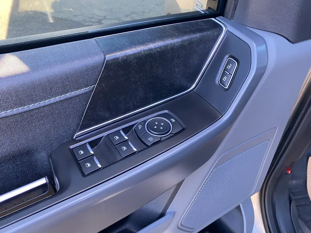 2023 Ford F-150 Lightning XLT SuperCrew 145 | 4X4 | 360 Cam | Trailer Sway C — photo 6