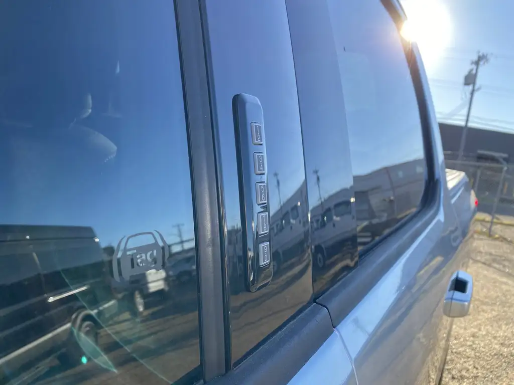 2023 Ford F-150 Lightning XLT SuperCrew 145 | 4X4 | 360 Cam | Trailer Sway C — photo 5