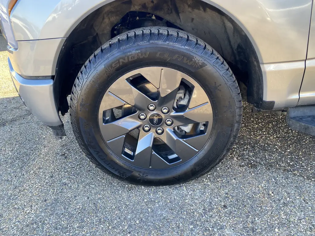 2023 Ford F-150 Lightning XLT SuperCrew 145 | 4X4 | 360 Cam | Trailer Sway C — photo 3