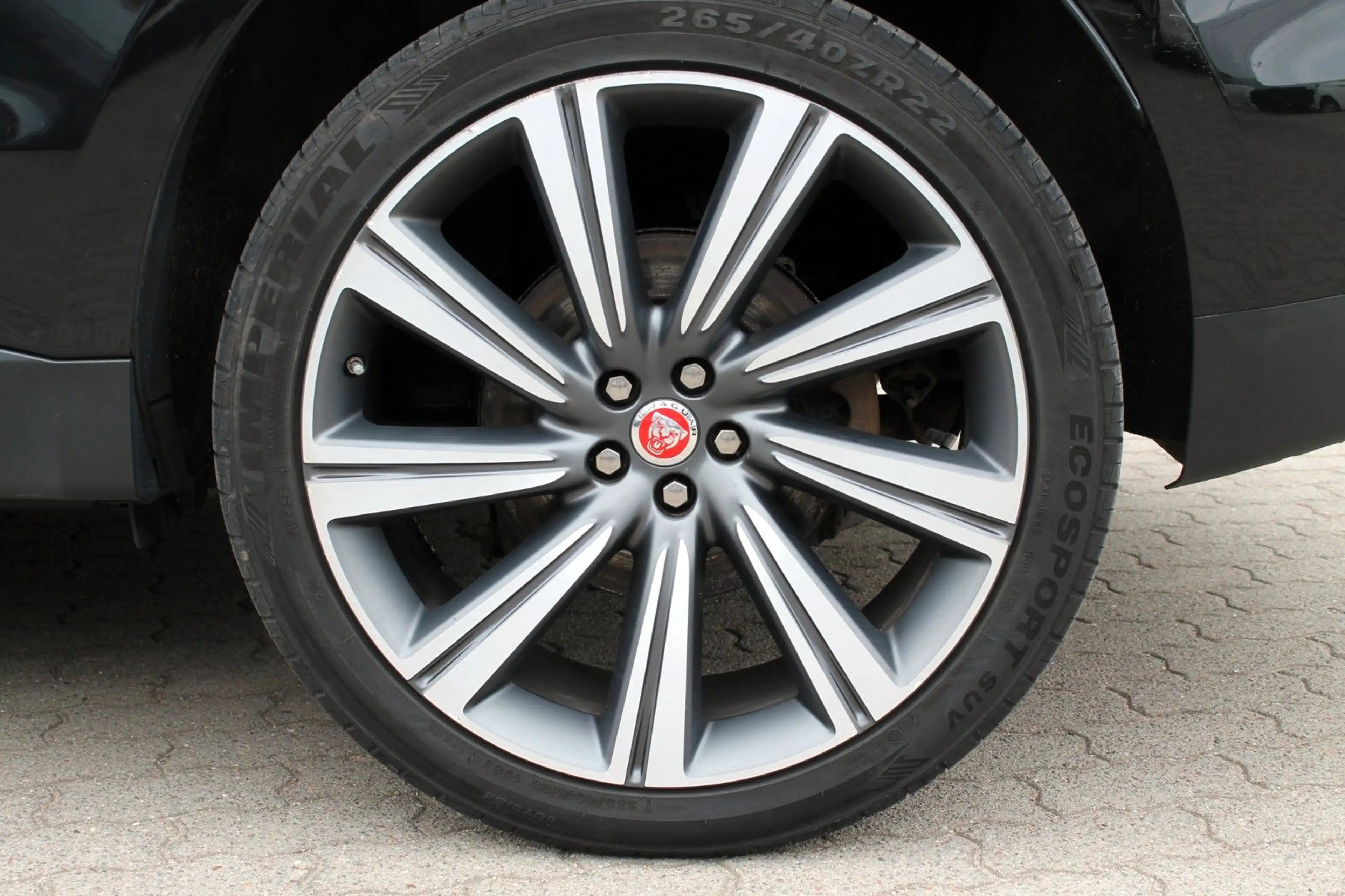 Jaguar F-Pace Prestige AWD ACC,Pano,Sound,8-fach,2x22" — photo 15