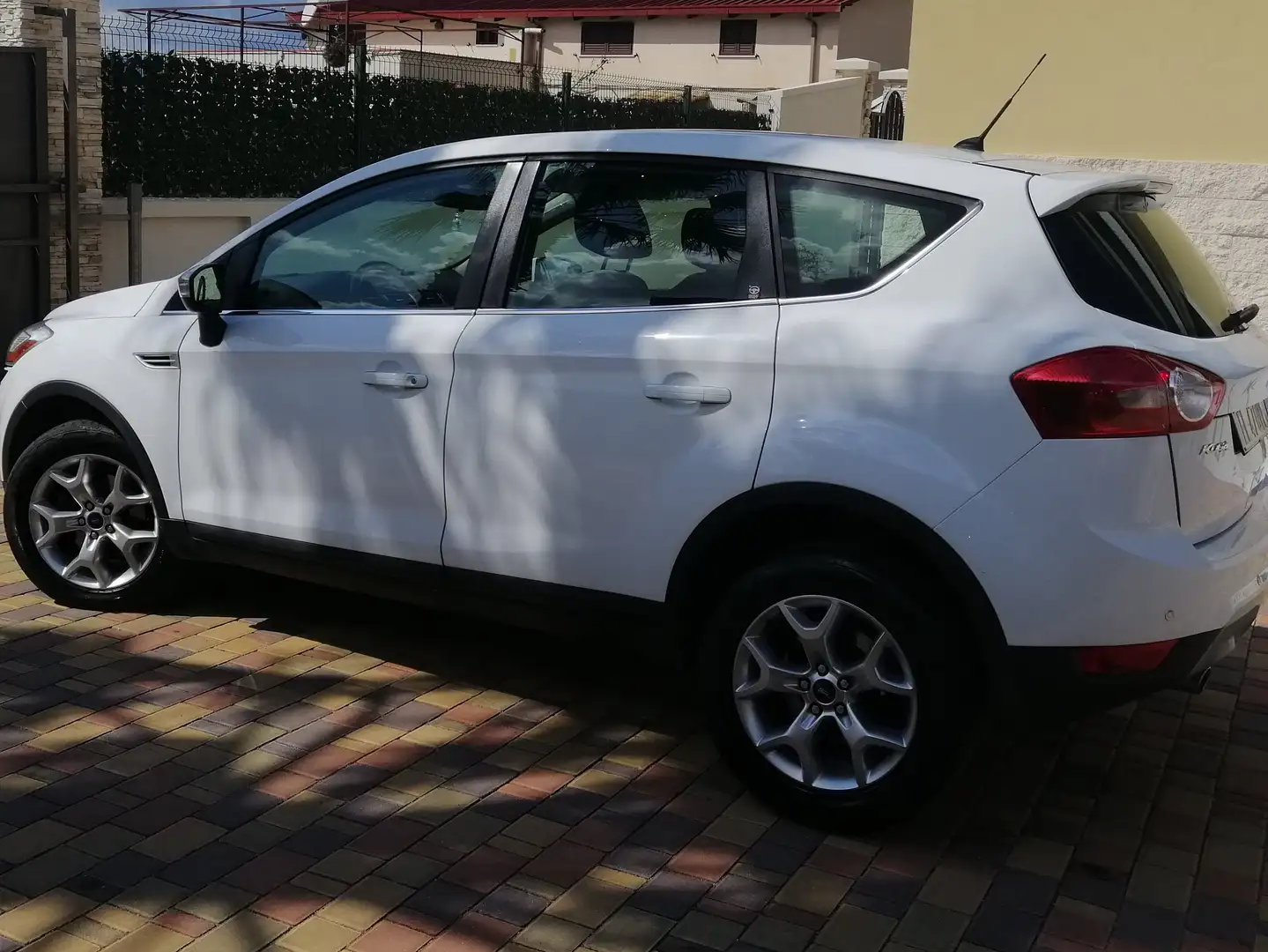 Ford Kuga Kuga 2012 2.0 tdci + 2wd 140cv - 2