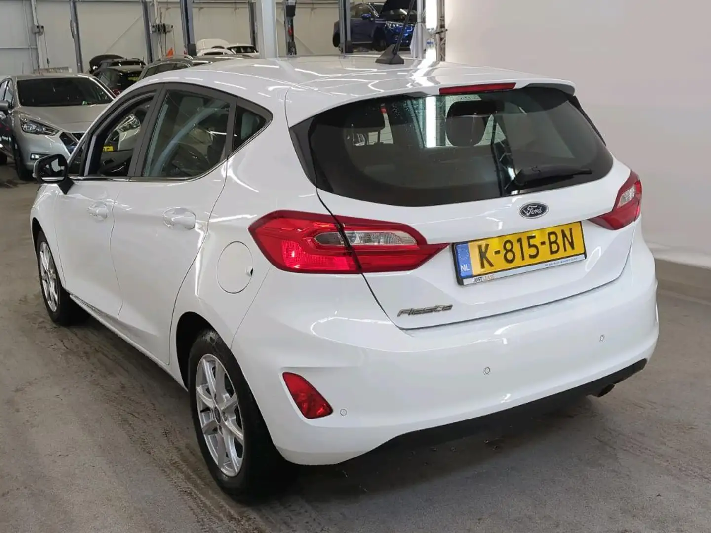 Ford Fiesta 1.0 EcoBoost Titanium 1e Eigenaar | NL-Auto | Voll Wit - 2