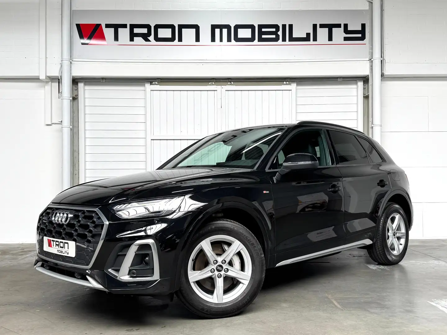 Audi Q5 PHEV 55 TFSIe Q Competition S-Line LEDER*CARPL*ACC Noir - 1