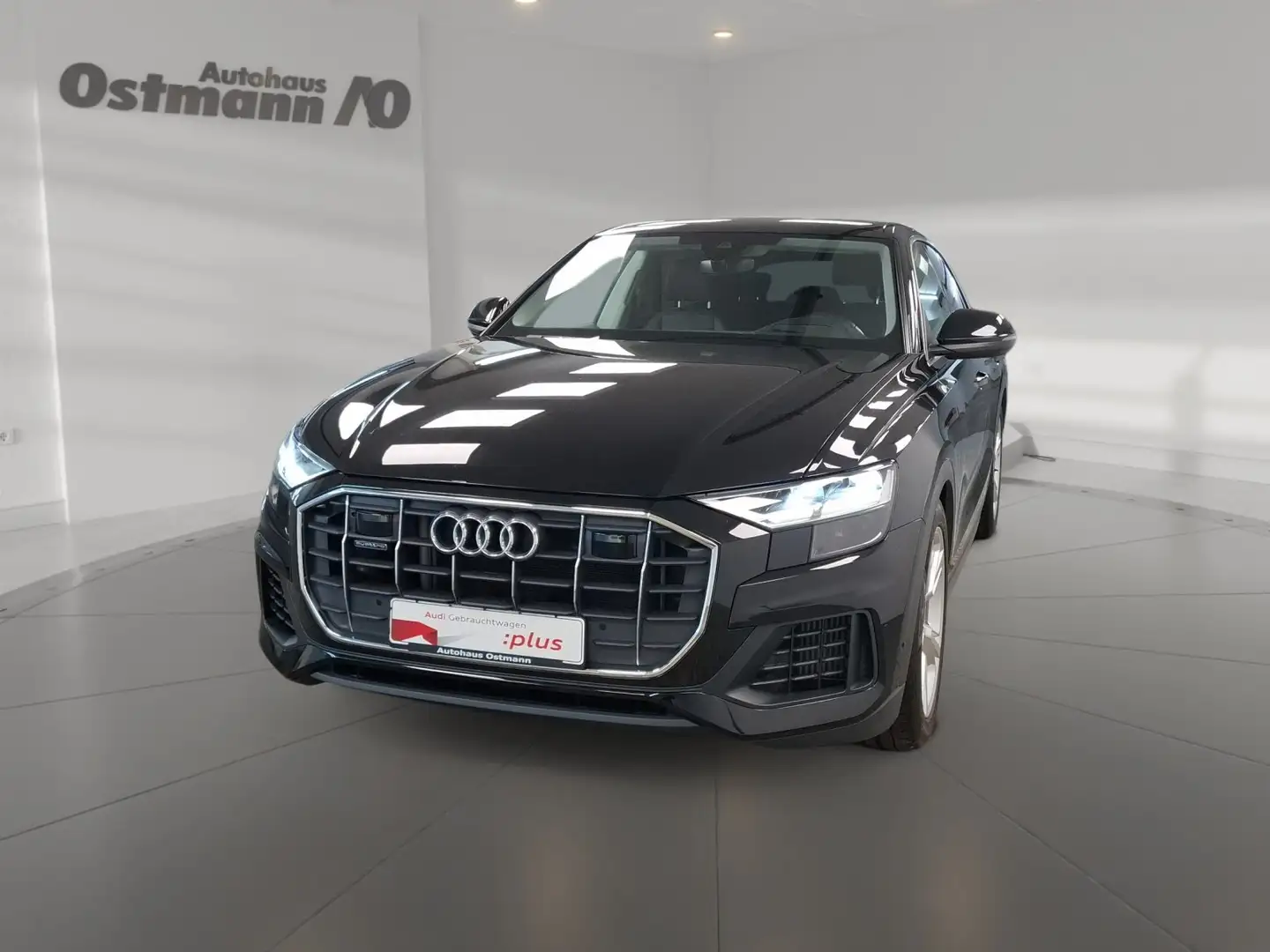 Audi Q8 55 TFSI quattro AHK 4xSHZ ACC RFK el.Heck Schwarz - 2
