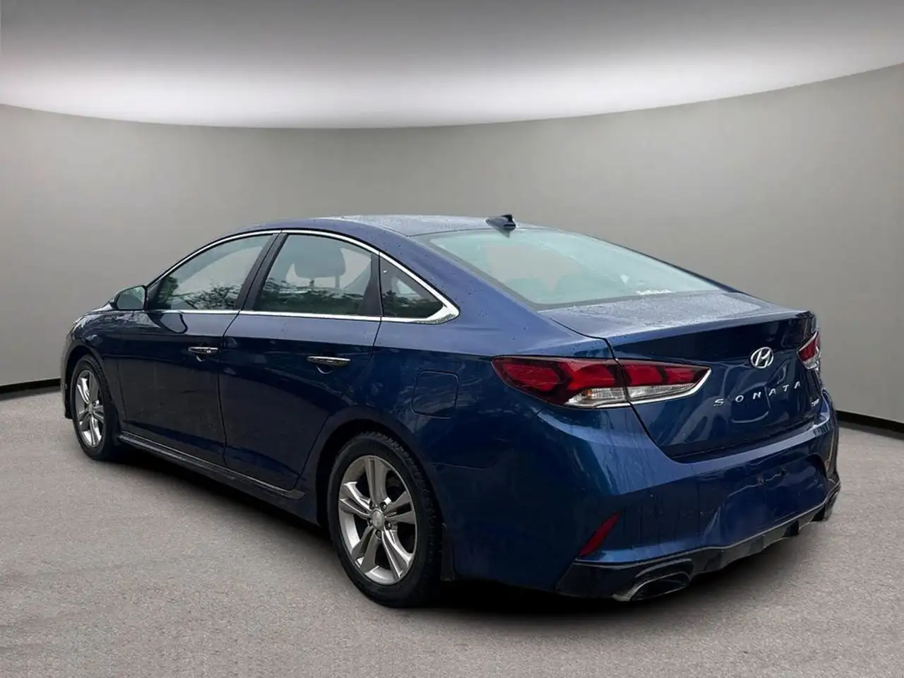 Hyundai SONATA снимка Hyundai SONATA