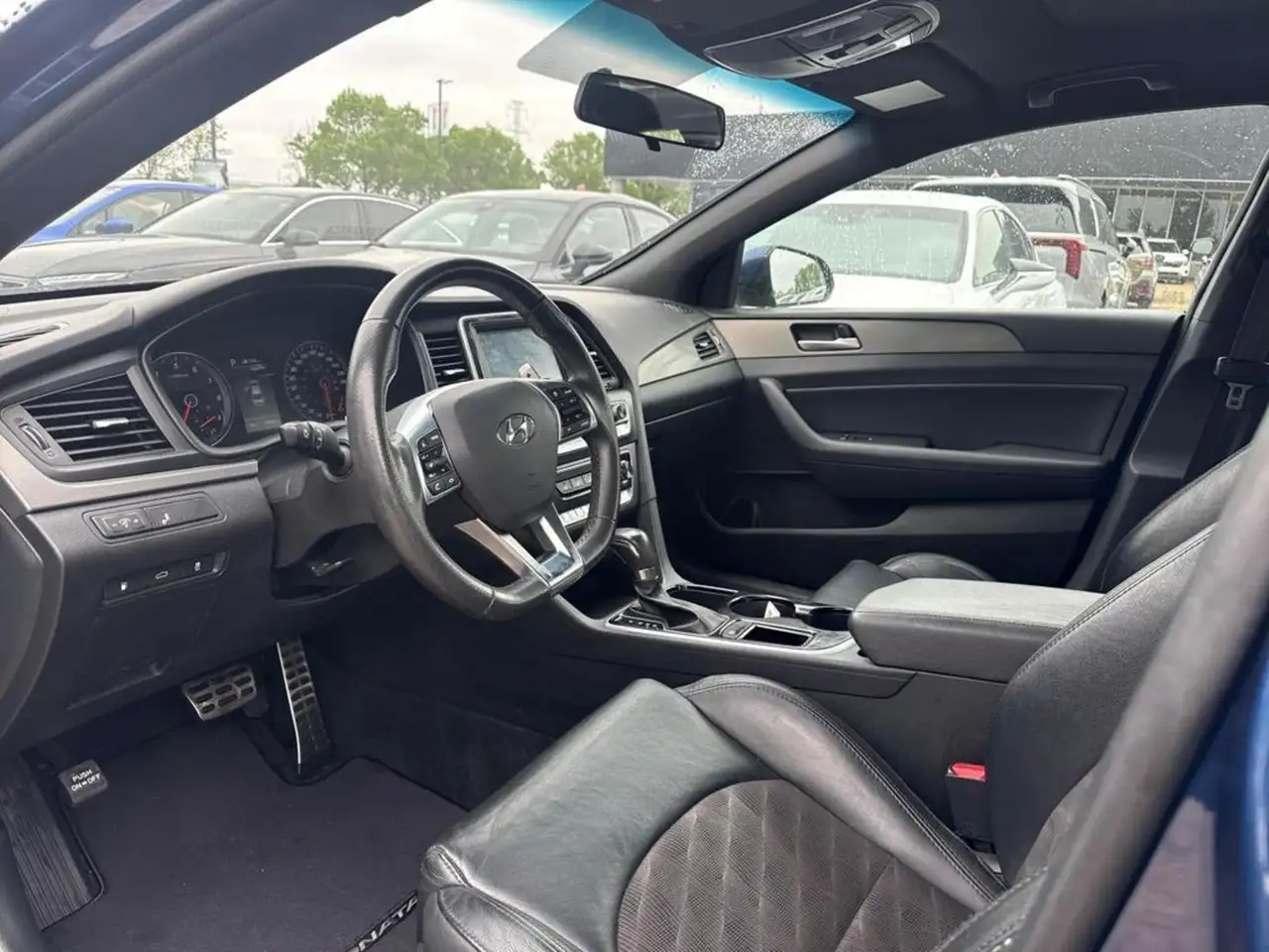Hyundai SONATA снимка Hyundai SONATA