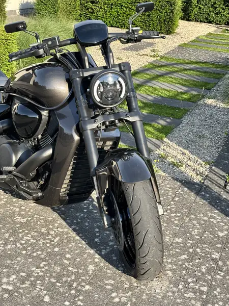 Suzuki Intruder M - foto 3