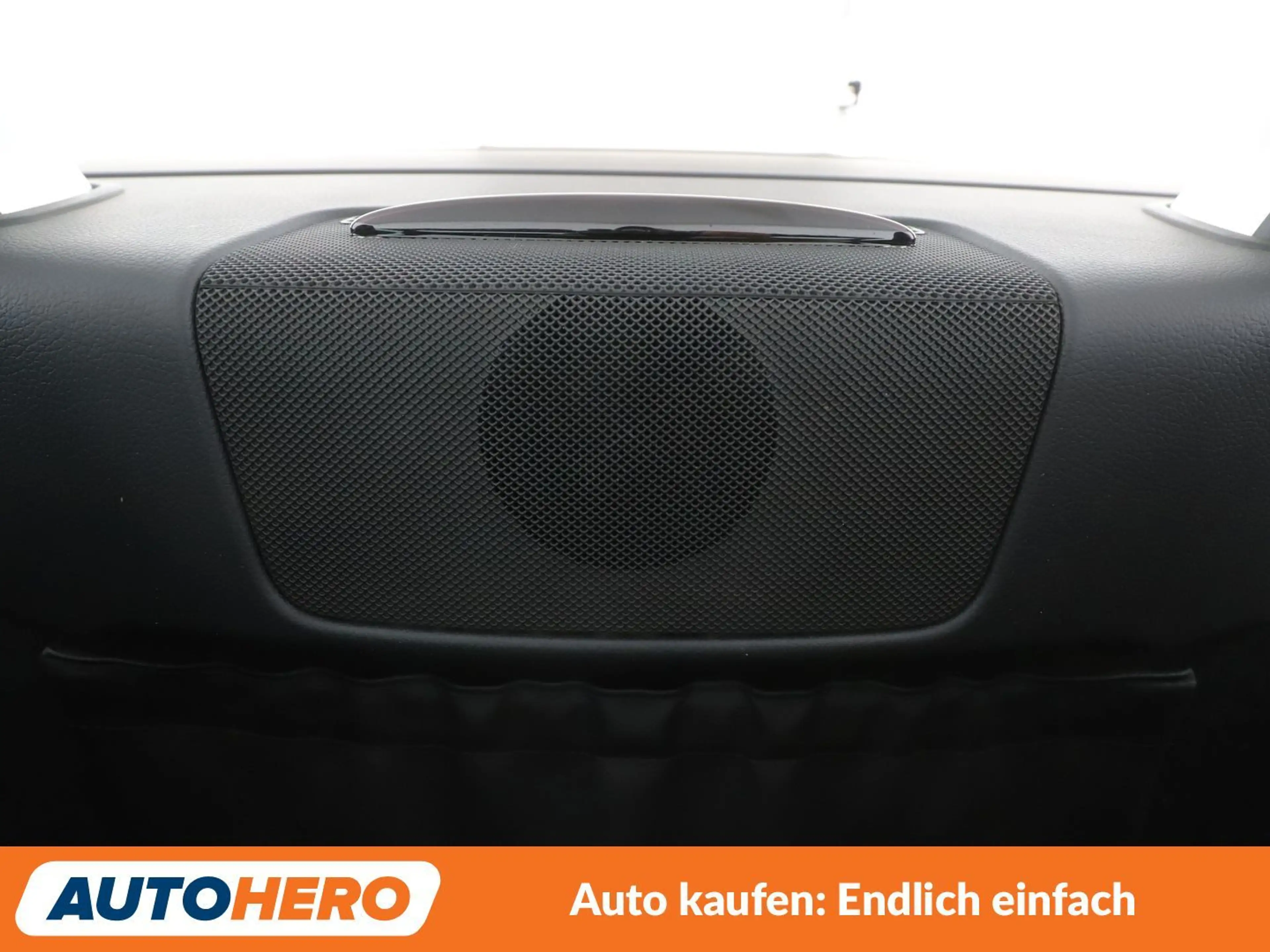 Mercedes-Benz SLC 180 SLC 180 AMG Line Aut.*NAV*LED*TEMPO*PDC*SHZ*BT* — photo 15