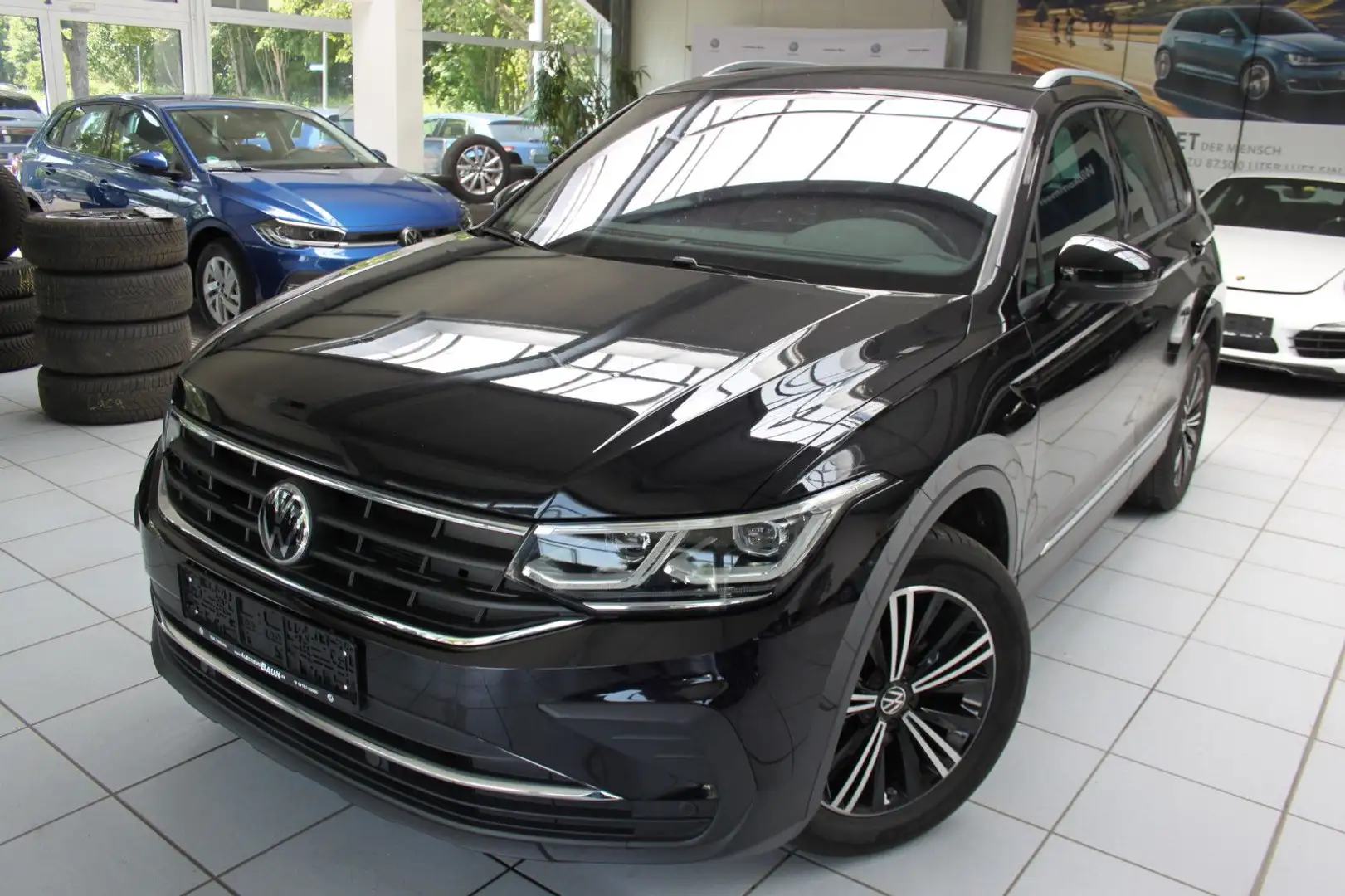 Volkswagen Tiguan /UNITED/DSG/MATRLED/ACC/STZHZ/18"/ELEHECK Schwarz - 1