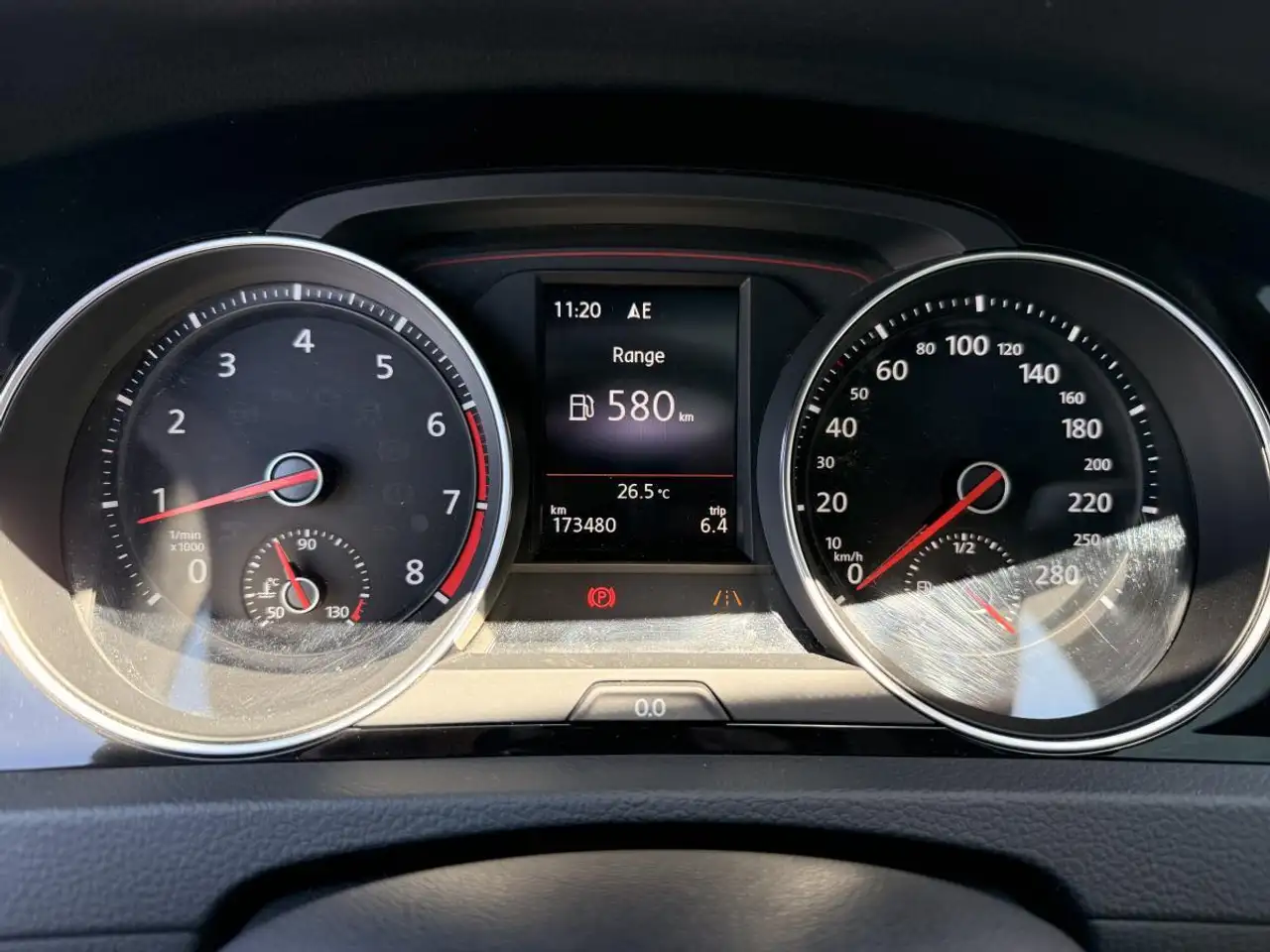 Volkswagen Golf GTI снимка Volkswagen Golf GTI