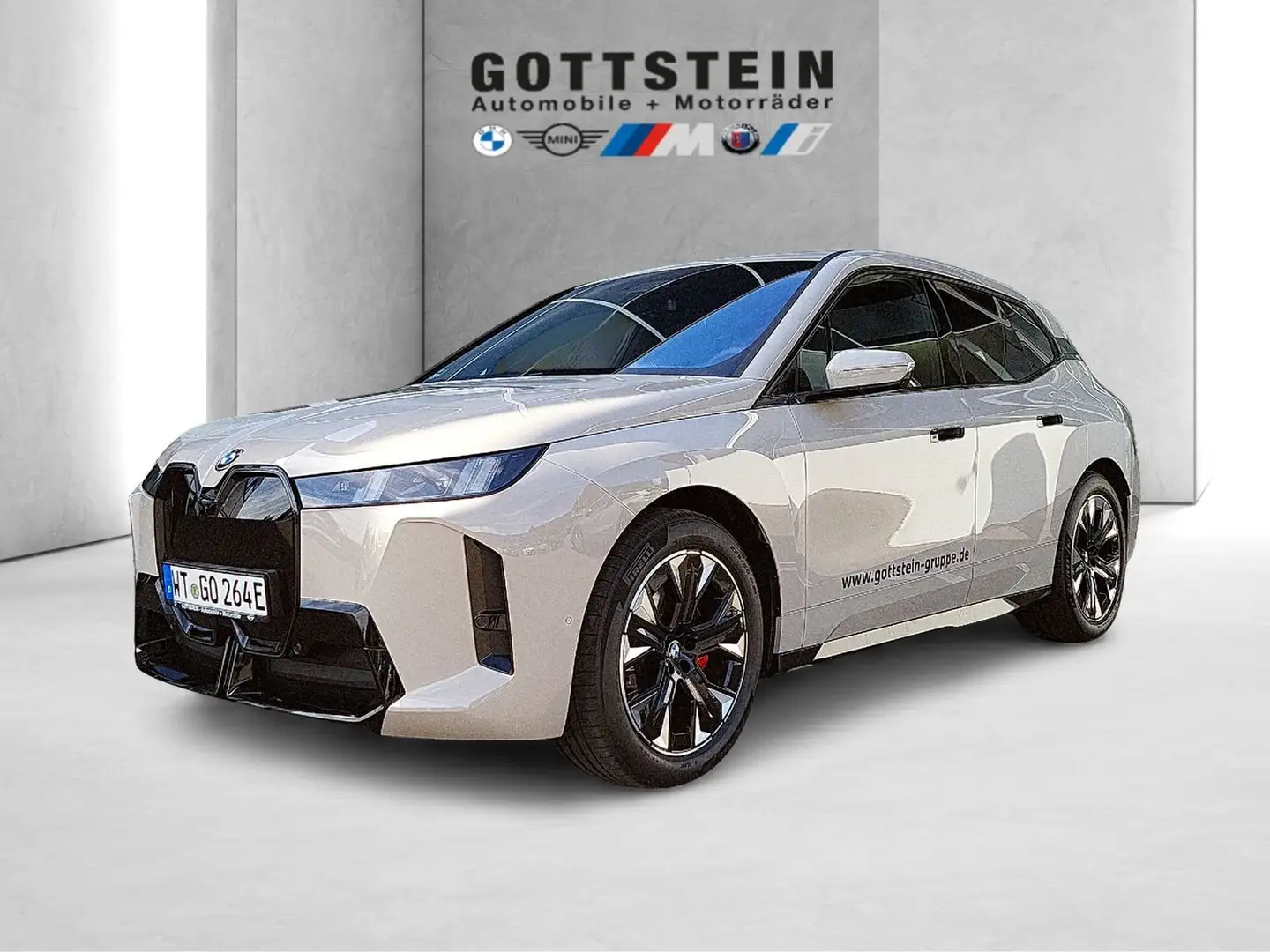 BMW iX xDrive60 M Sportpaket / Elektro / UPE 123.465 € Grau - 1