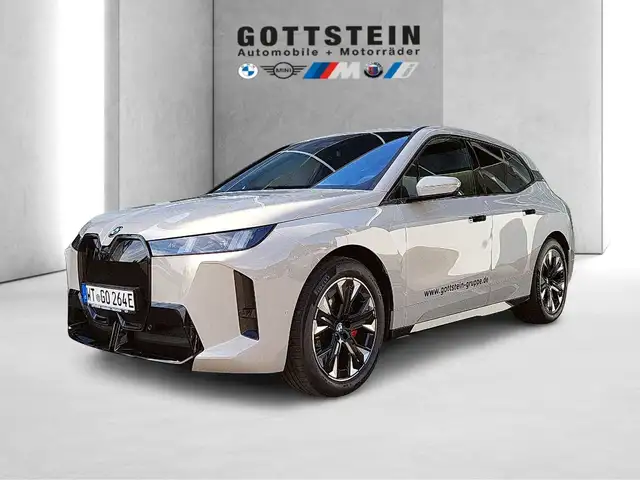 BMW iX xDrive60 M Sportpaket / Elektro / UPE 123.465 €