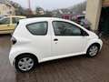 Toyota Aygo AYGO, 97000 km, Tüv neu bis 12/2027, 1. Hd! Weiß - thumbnail 2