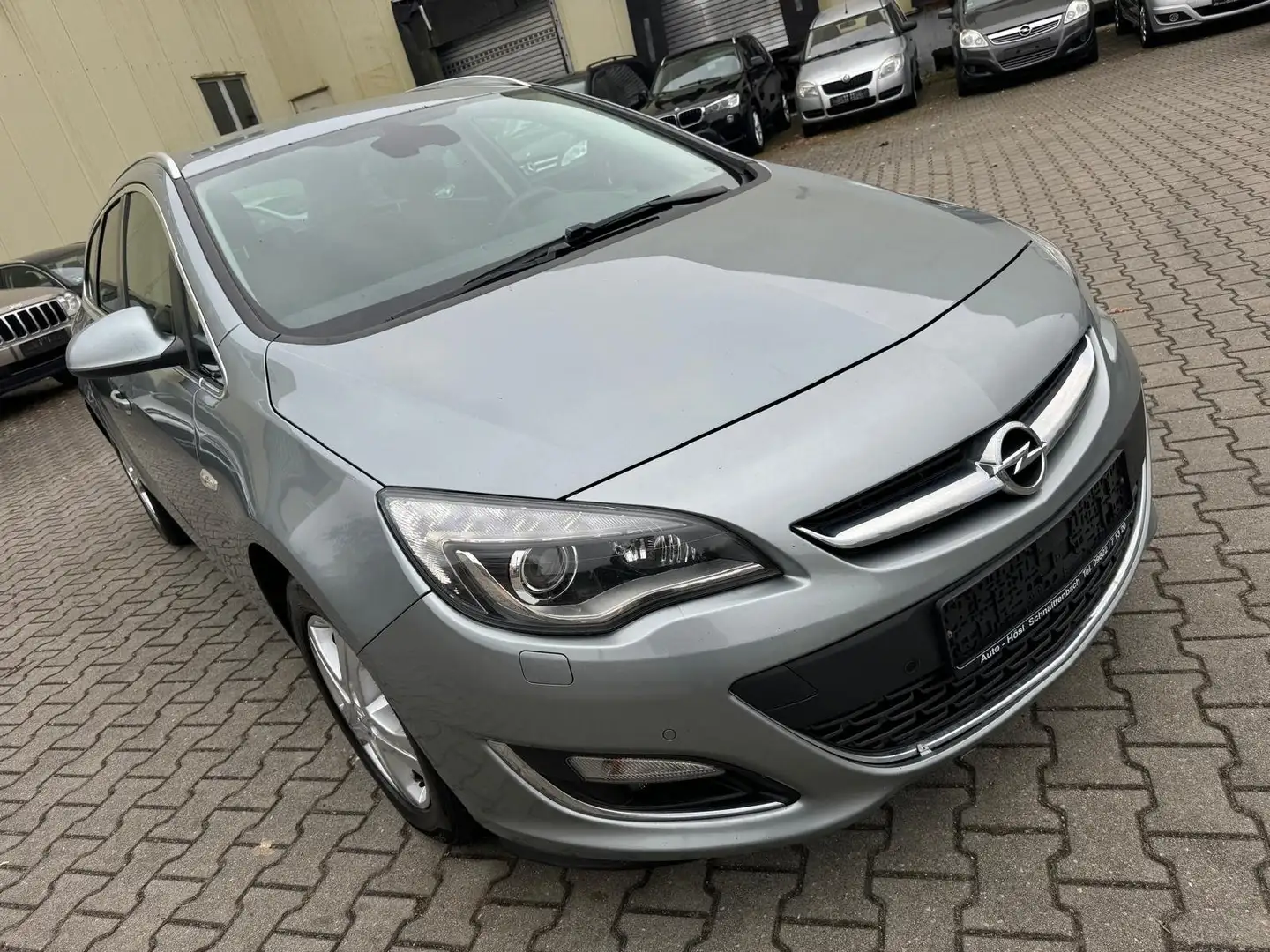 Opel Astra Sport Silber - 1