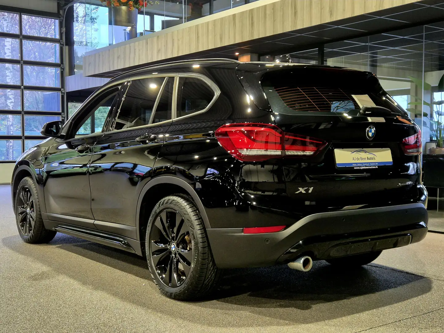 BMW X1 xDrive25e Executive Sportline | Camera | Navigatie - 2