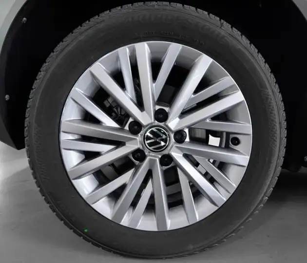 Volkswagen T-Roc 2023, foto 6