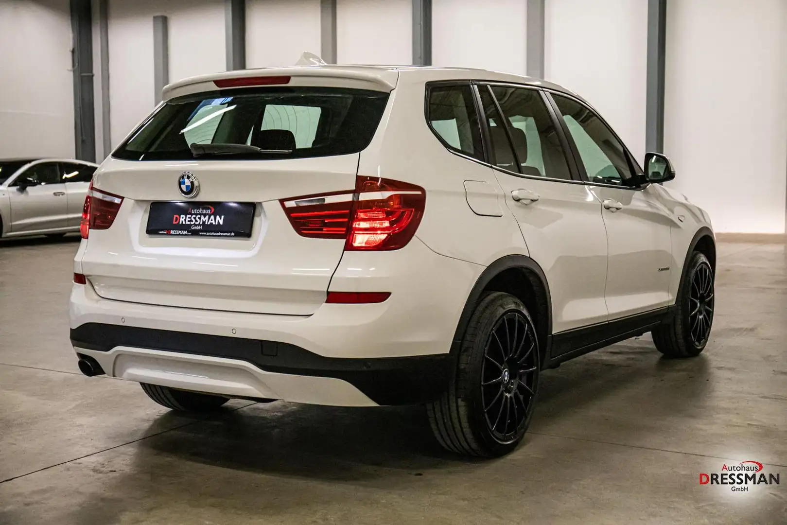 BMW X3 xDrive20d AHK SITZHZ. TEMPOMAT Weiß - 2