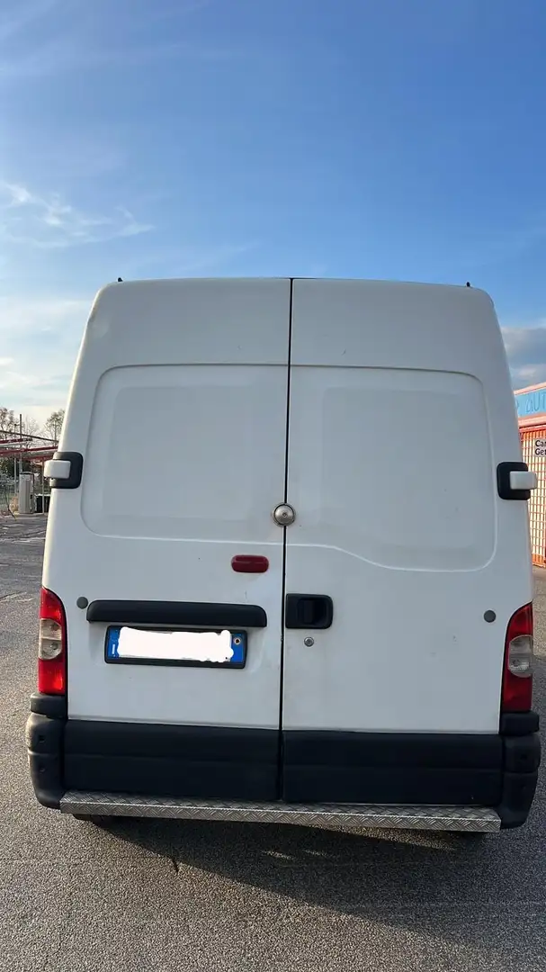 Nissan Interstar - 2