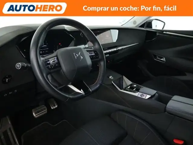DS Automobiles DS 4 view 12