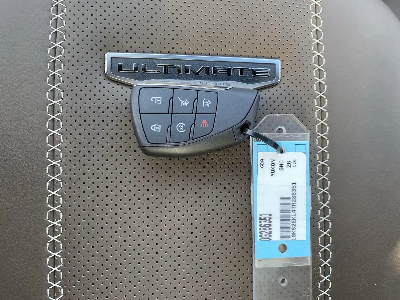 GMC Yukon снимка GMC Yukon