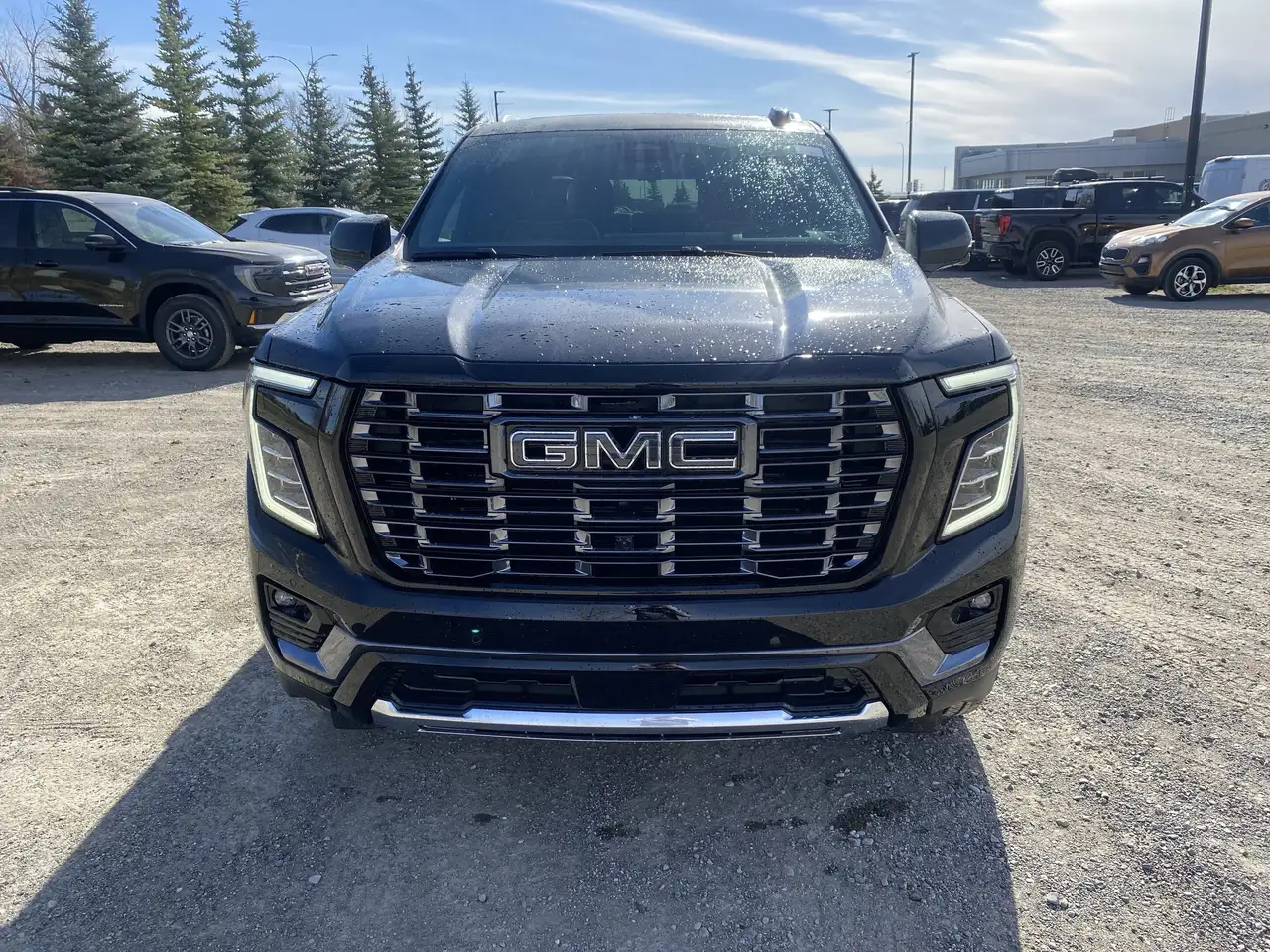 GMC Yukon снимка GMC Yukon