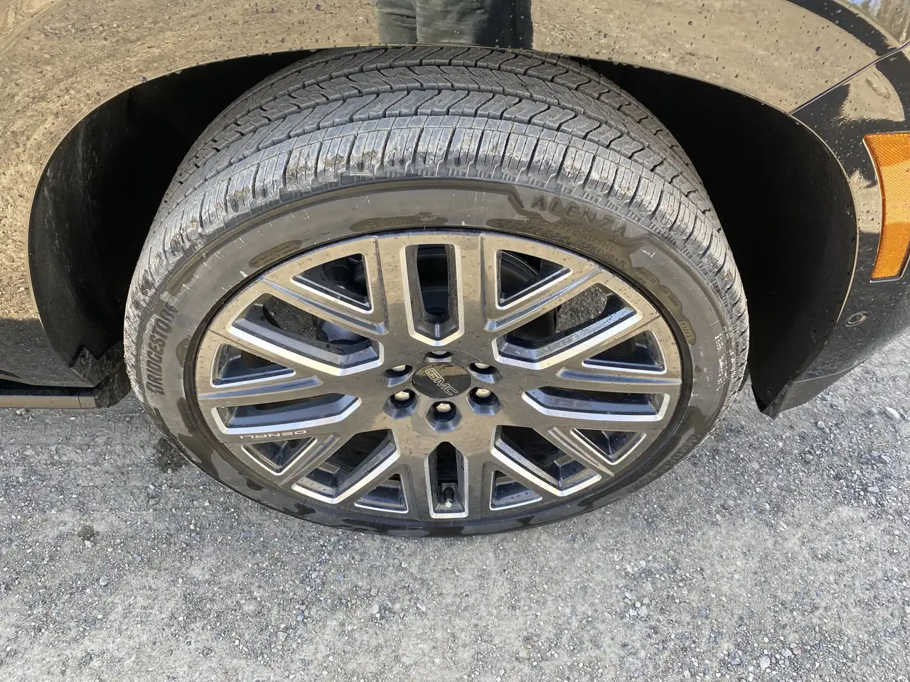 GMC Yukon снимка GMC Yukon