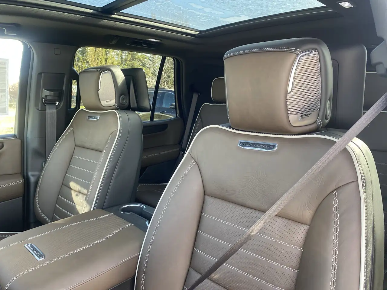 GMC Yukon снимка GMC Yukon