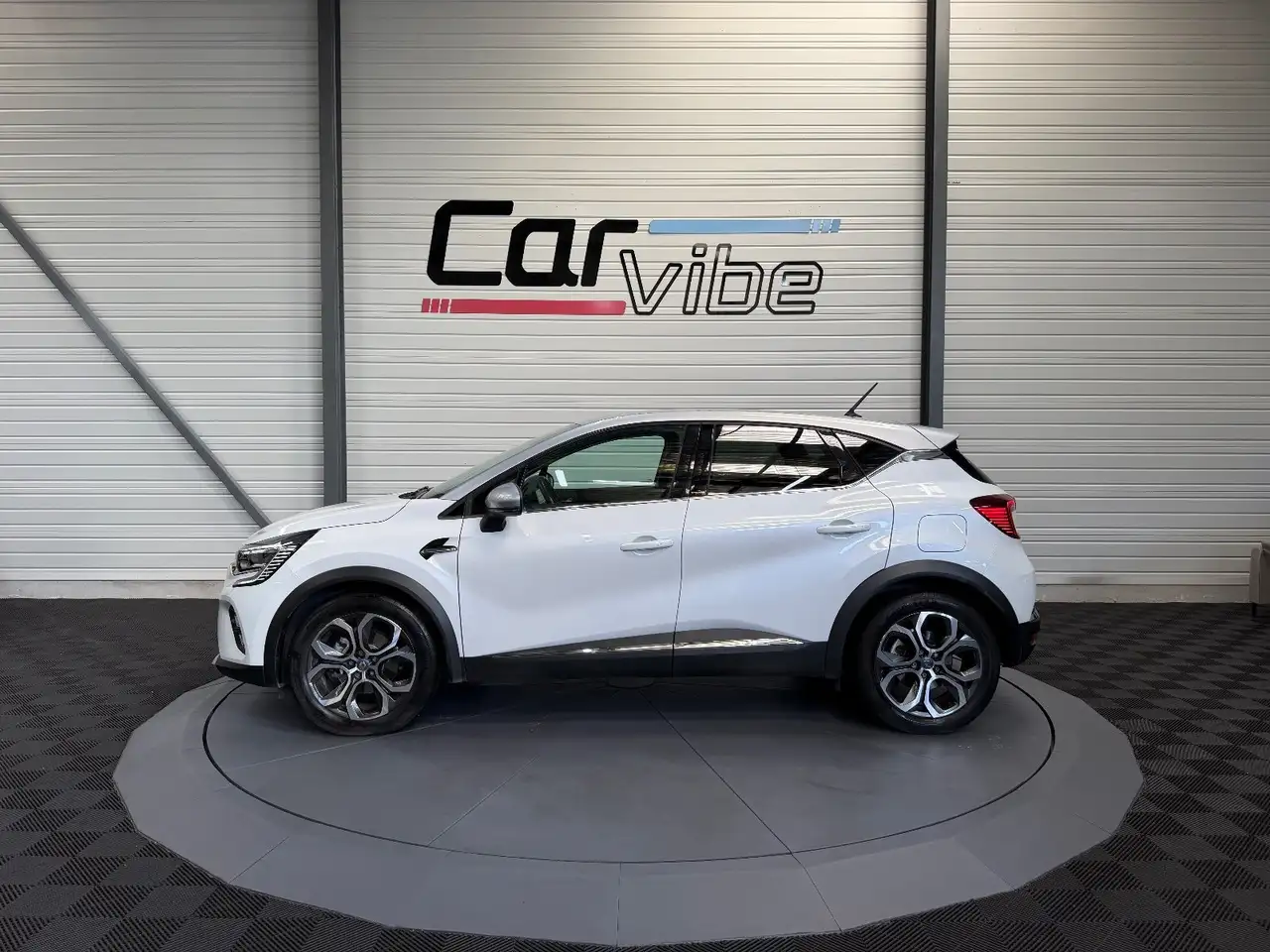 Renault Captur — photo 7