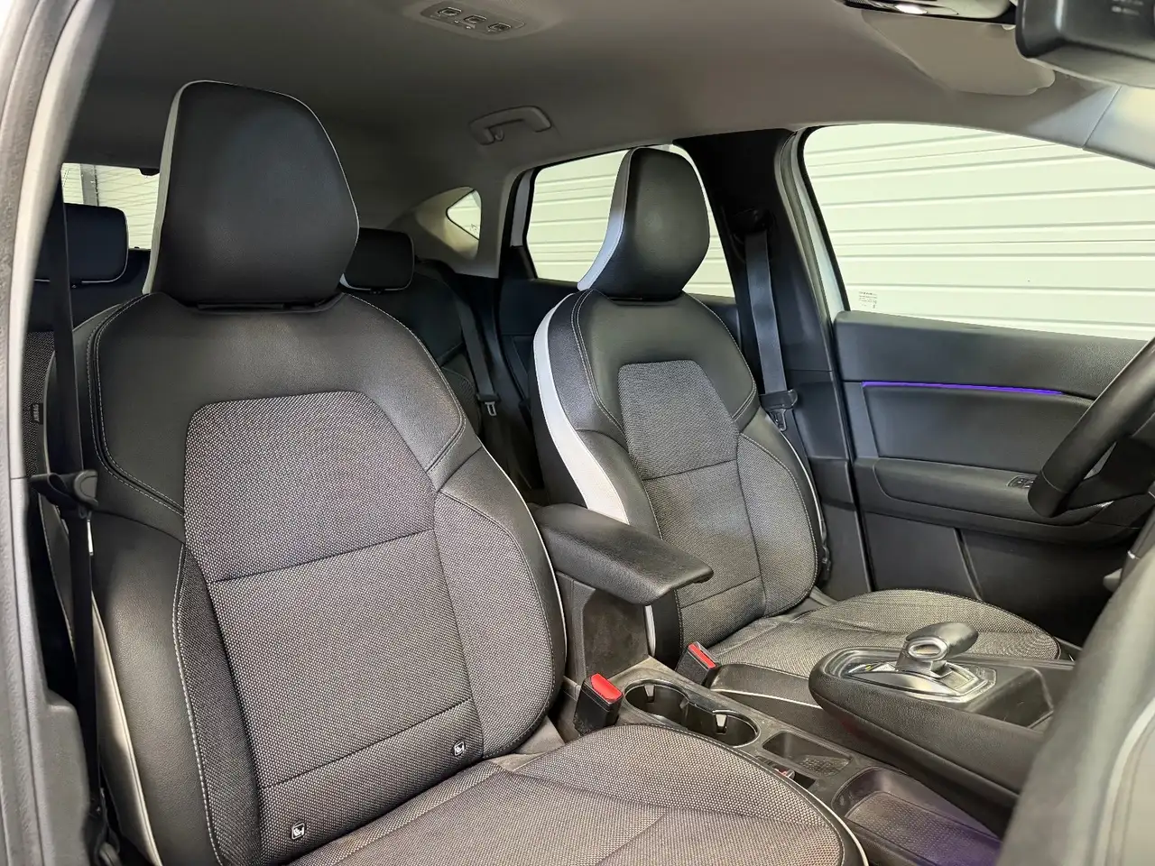 Renault Captur — photo 16