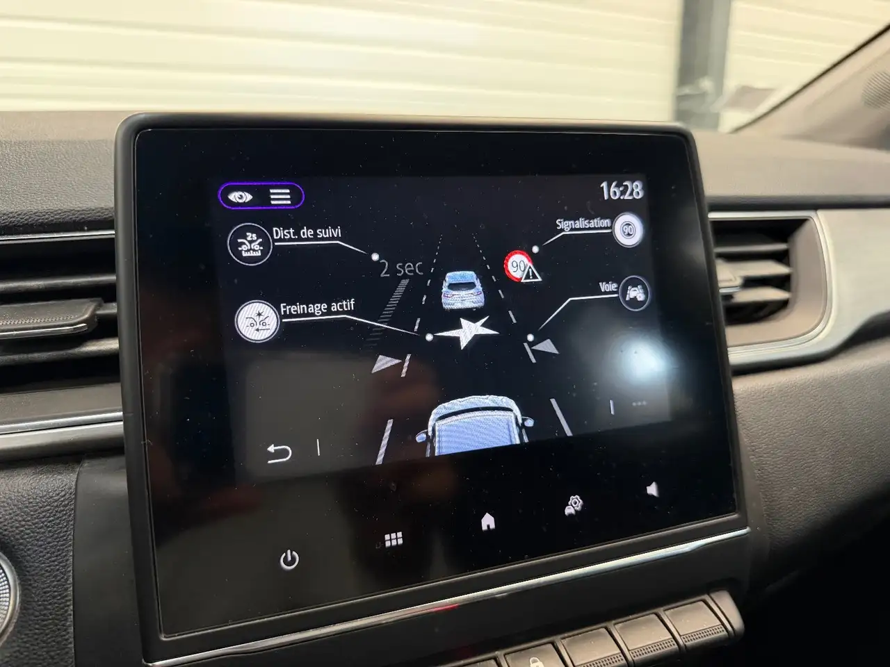 Renault Captur — photo 20