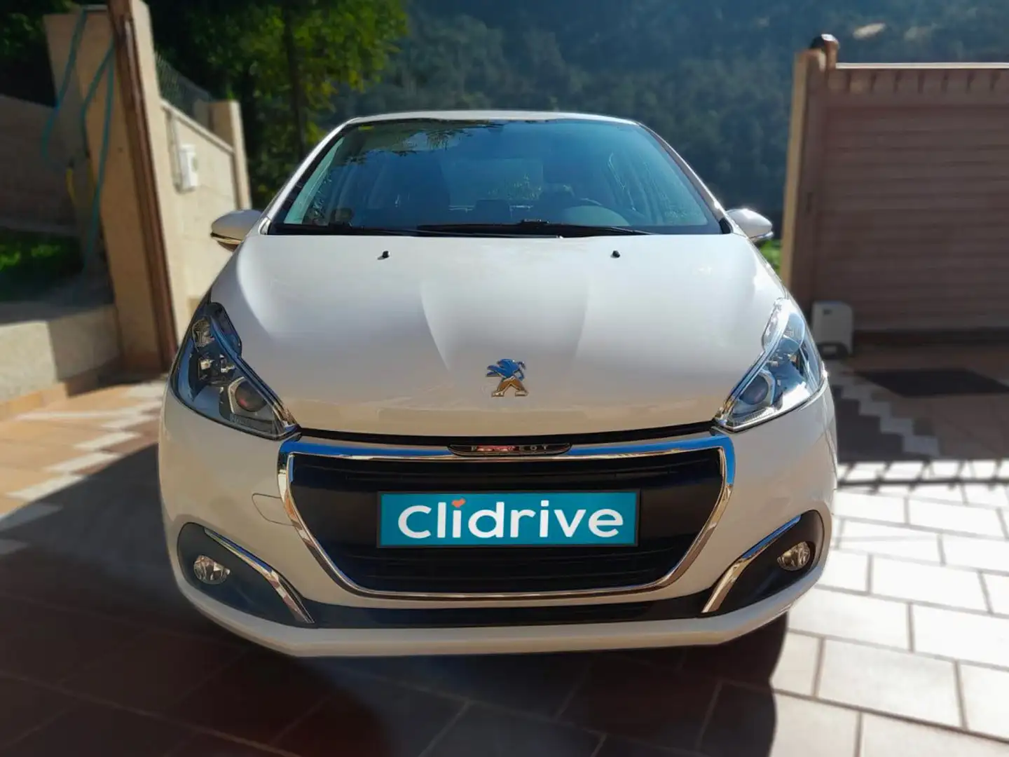 Peugeot 208 1.6BlueHDi Style 75 Blanc - 2