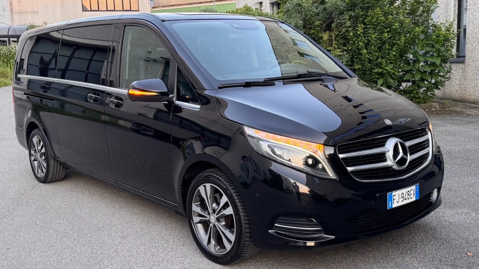 Mercedes-Benz V 250 V250 CDI PREMIUM EXTRA LONG Noir - 1