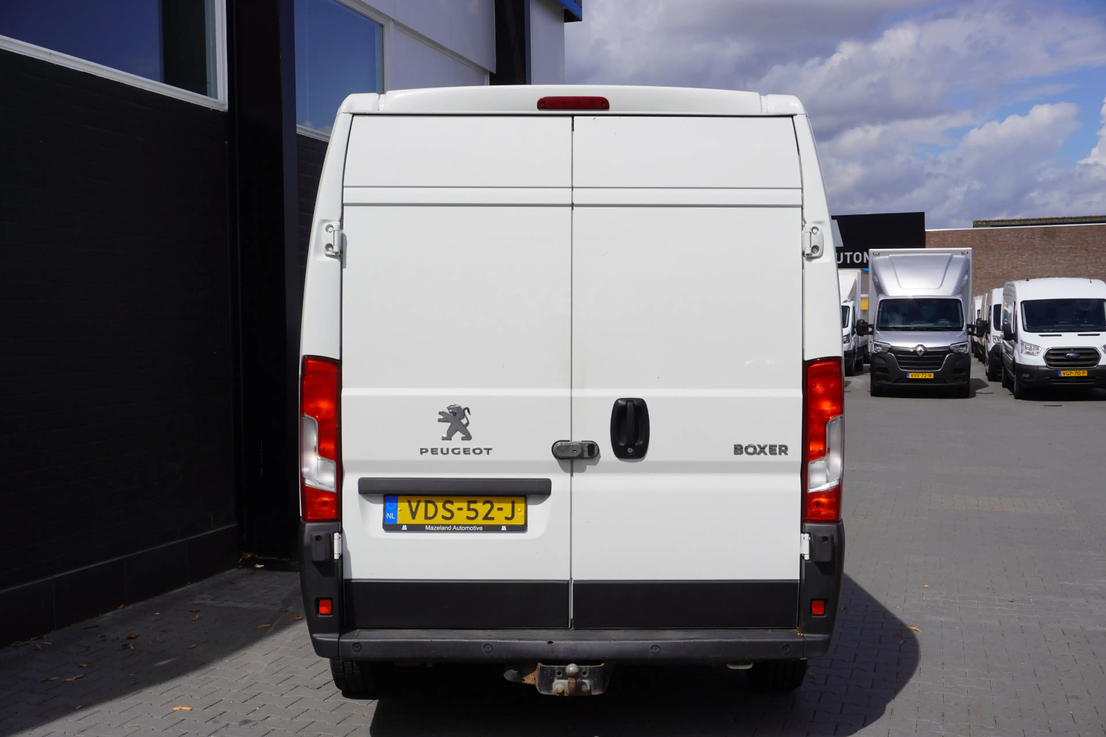 Peugeot Boxer 2.2 BlueHDi 120PK L2H2 EURO 6 - Airco - Navi - Cru — photo 7
