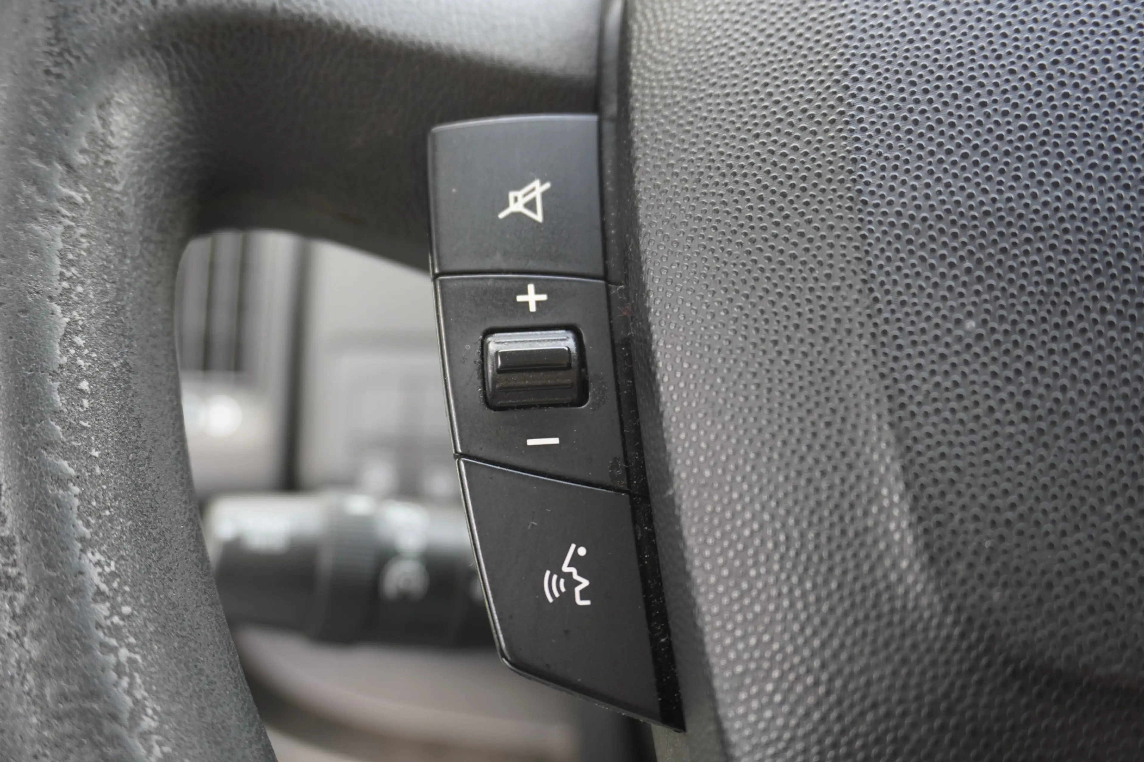 Peugeot Boxer 2.2 BlueHDi 120PK L2H2 EURO 6 - Airco - Navi - Cru — photo 14
