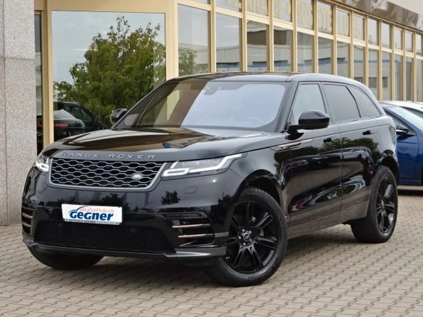 Land Rover Range Rover Velar R-Dynamic S Panorama Schwarz - 2