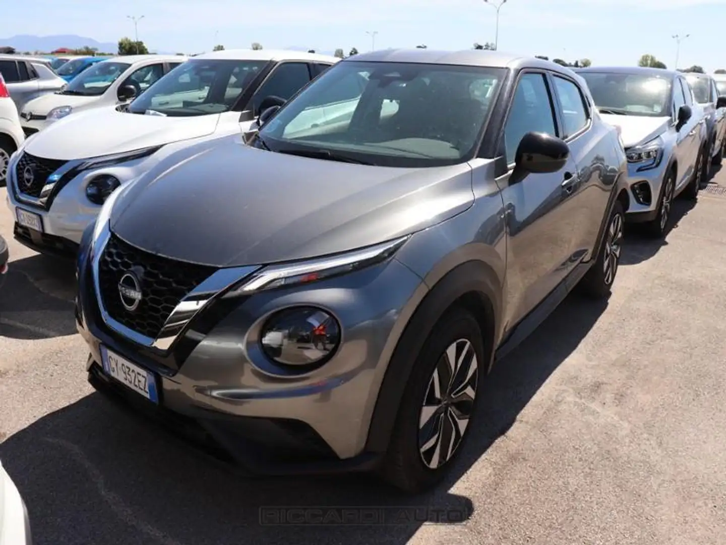 Nissan Juke 2ª serie 1.0 DIG-T 114 CV DCT Acenta Gris - 1