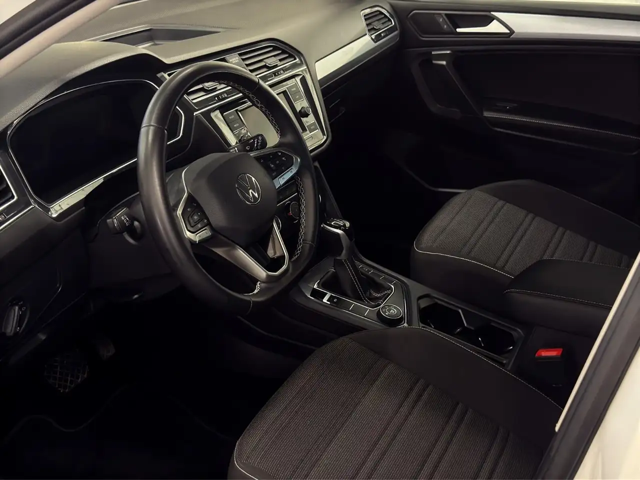 Volkswagen Tiguan снимка Volkswagen Tiguan