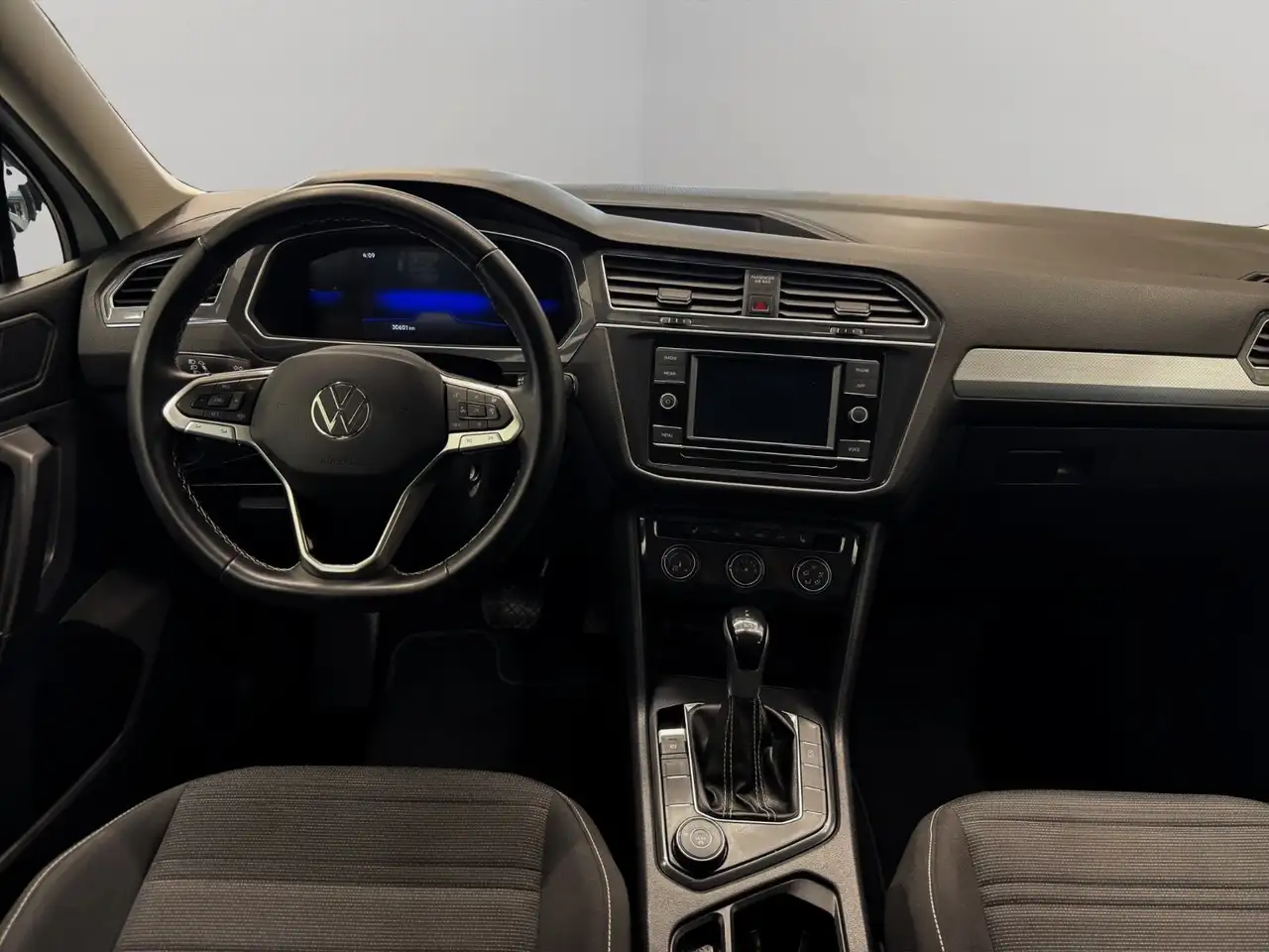 Volkswagen Tiguan снимка Volkswagen Tiguan