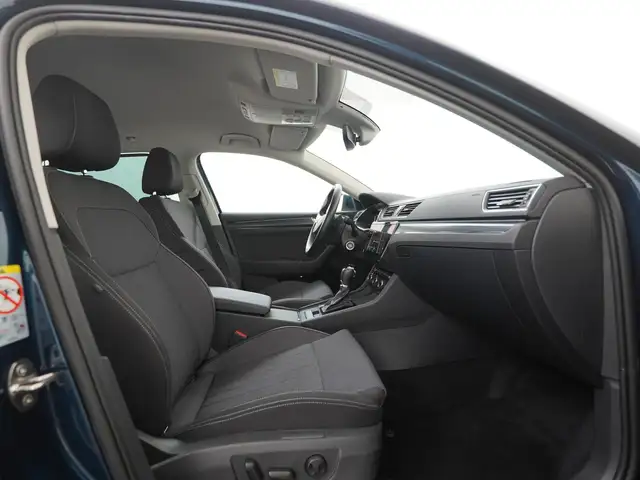 Skoda Superb view 3
