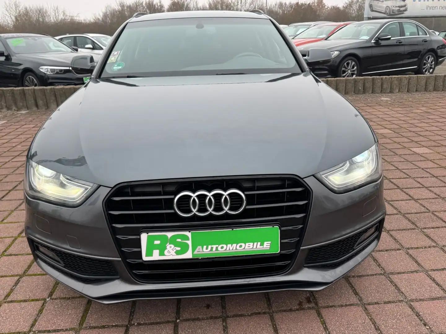 Audi A4 Avant 2.0TDI  S line Sportpaket / plus Grau - 2