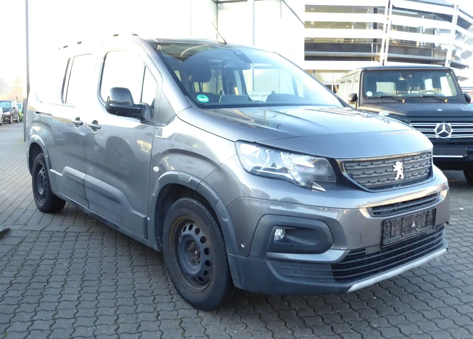 Peugeot Rifter 1.2 Pure Tech 130 L2 GT-Line Navi 360°PDC Grau - 1