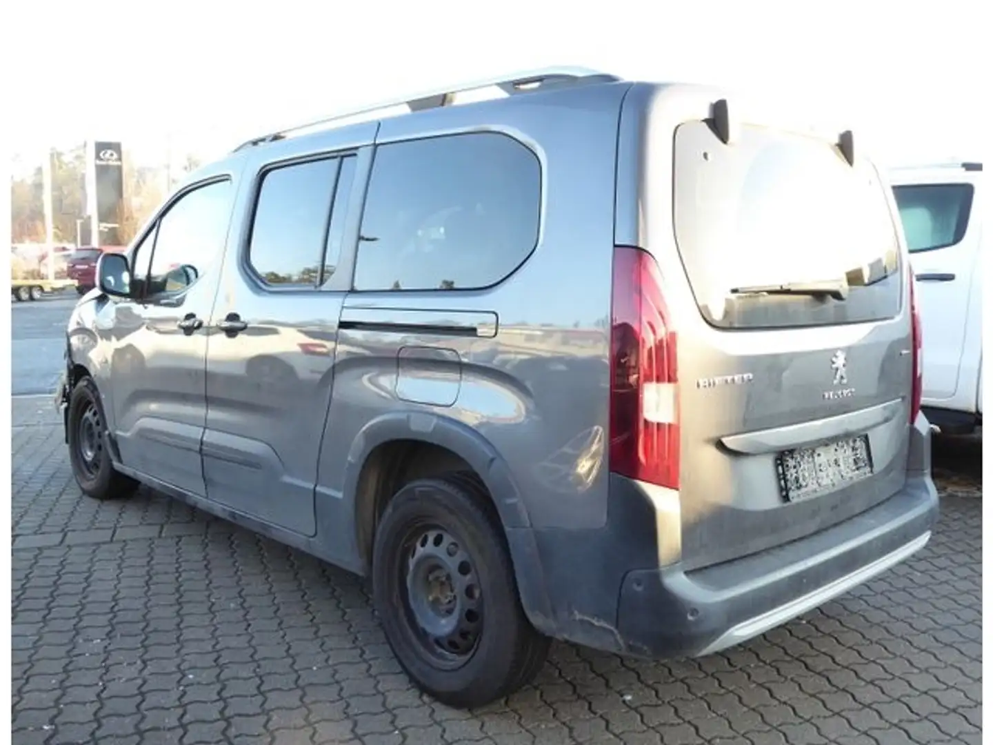 Peugeot Rifter 1.2 Pure Tech 130 L2 GT-Line Navi 360 PDC Grau - 2