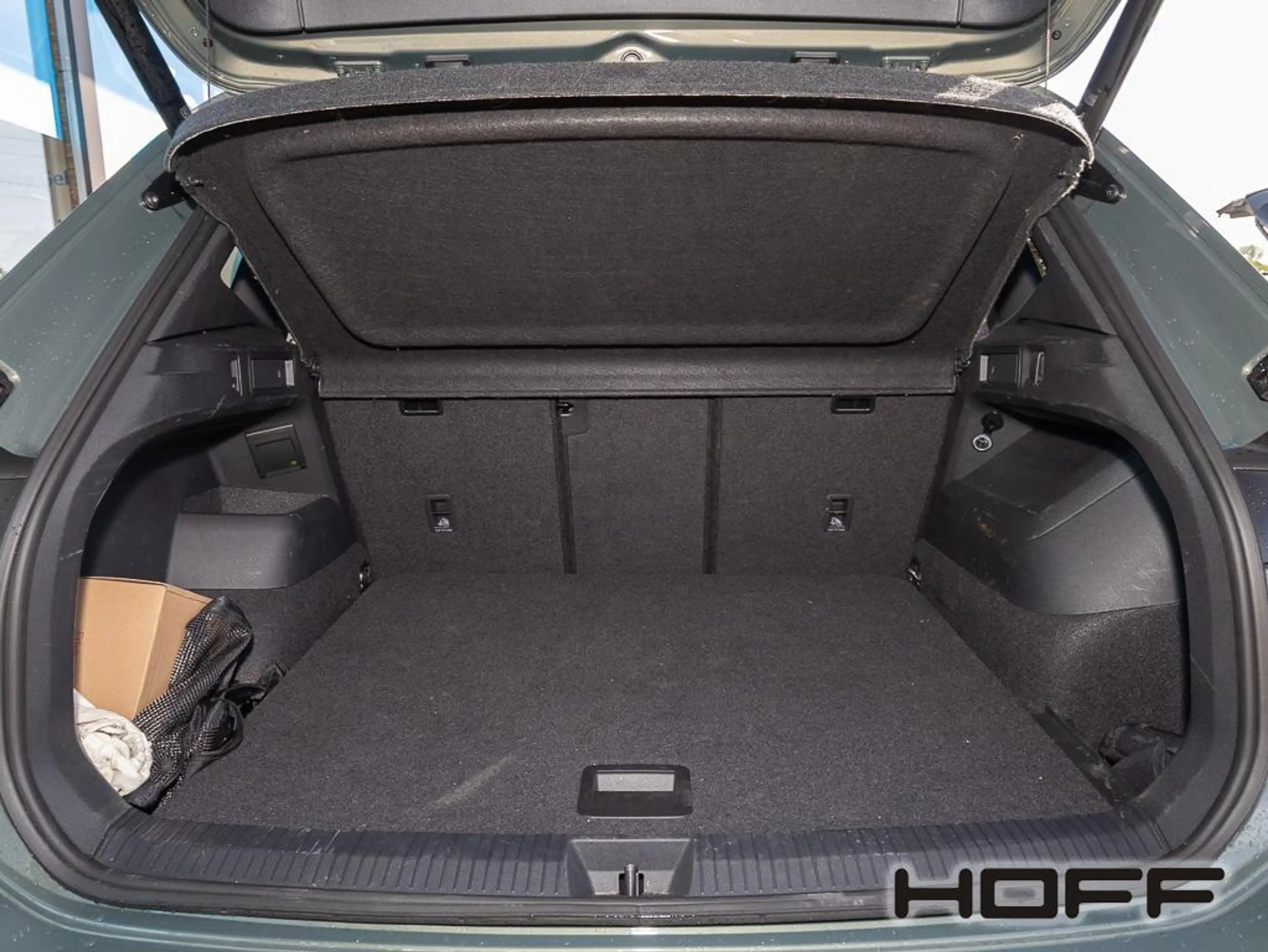 Volkswagen Tiguan 2.0 TDI DSG R-Line Navi AHK 5J Garantie Black-Styl — photo 11