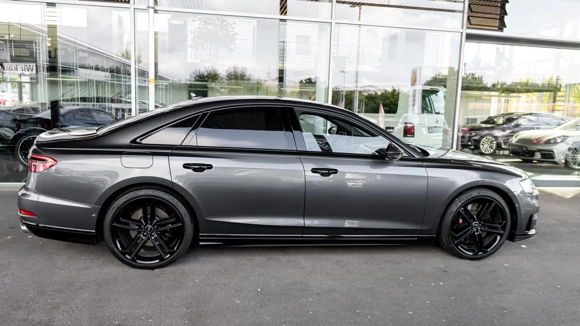 Audi S8 4.0 TFSI quattro*CARBON*B&O*360°*ACC*Massage Grey - 2