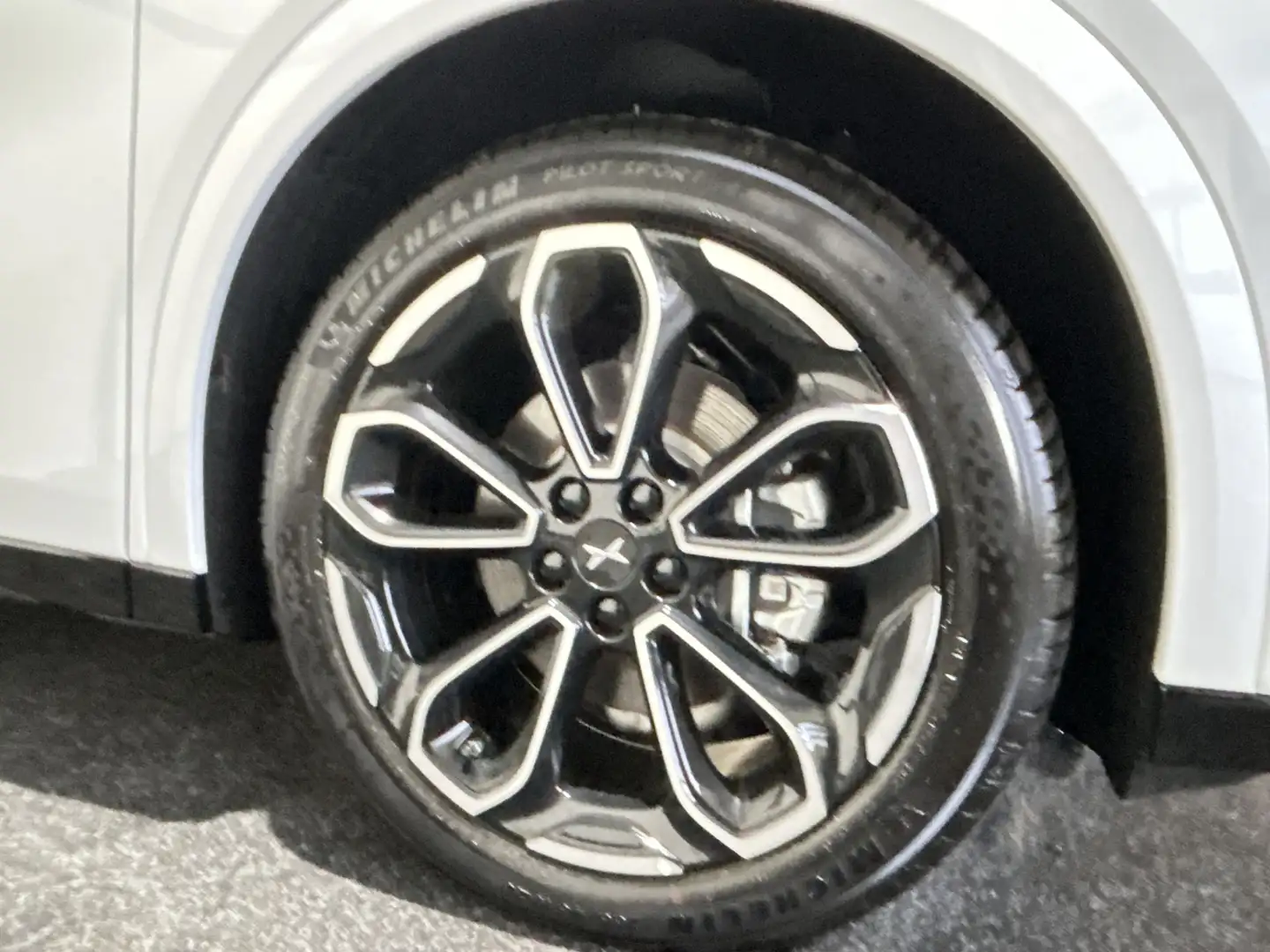 Xpeng G6 RWD Standard Range 68.5 kWh Wordt verwacht, leveri Weiß - 2