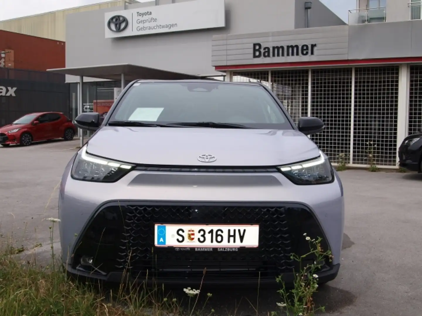 Toyota Aygo X Aygo X 1,5 HSD Teamplayer Silber - 2