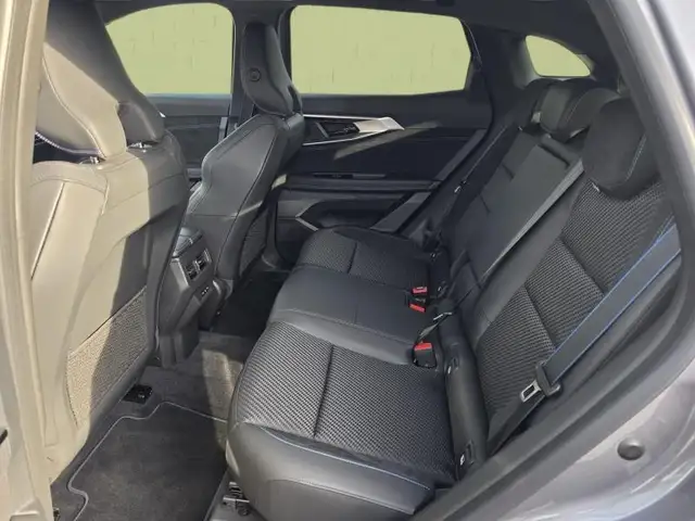 Renault Austral view 12