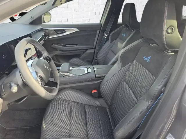 Renault Austral view 11