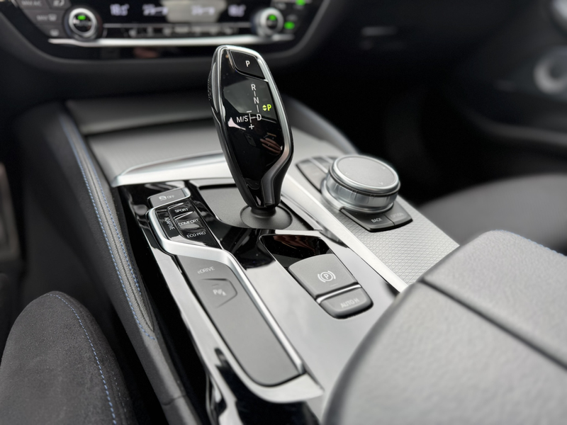 BMW 530 5-serie 530e iPerformance Executive M Sport LED Ca — photo 15