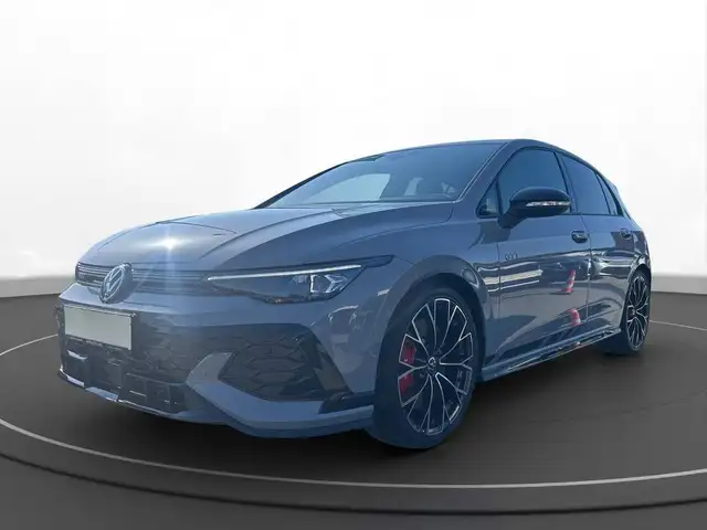 Volkswagen Golf view 3